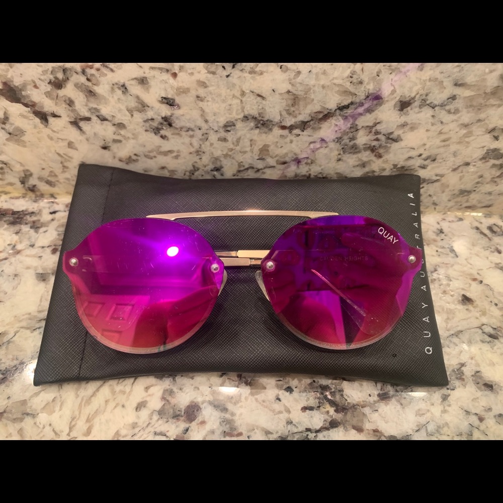 QUAY SUNGLASSES